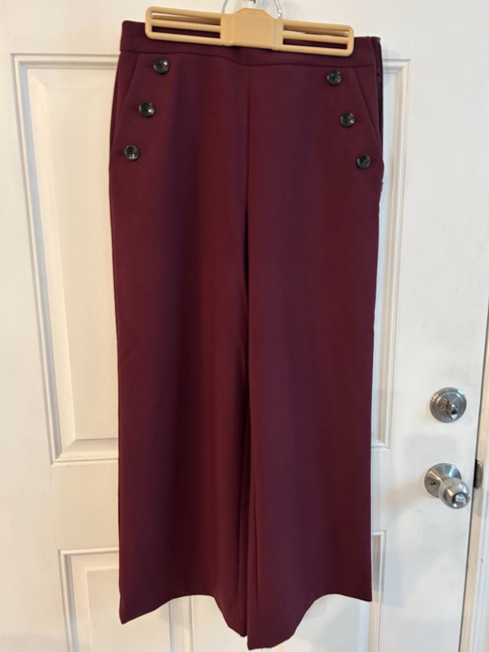 Halogen cranberry wide-leg crop trousers with button detail size 4